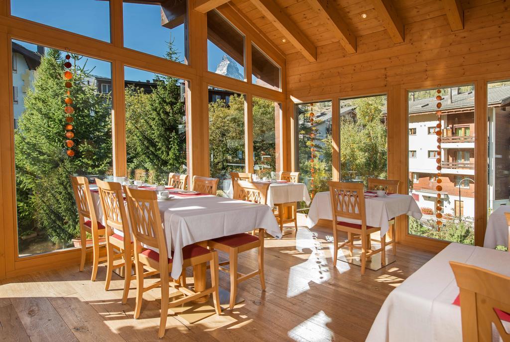 Hotel Dufour Alpin Superior - Adults Only Церматт Екстер'єр фото
