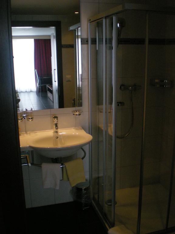 Hotel Dufour Alpin Superior - Adults Only Церматт Екстер'єр фото